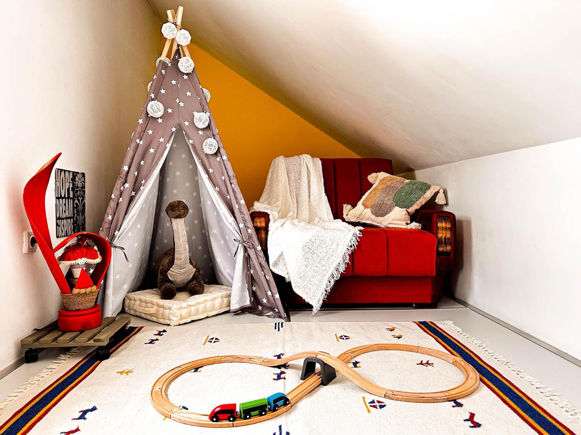 ベオグラードFamily Penthouse Old Town Heart Renovatedアパートメント エクステリア 写真